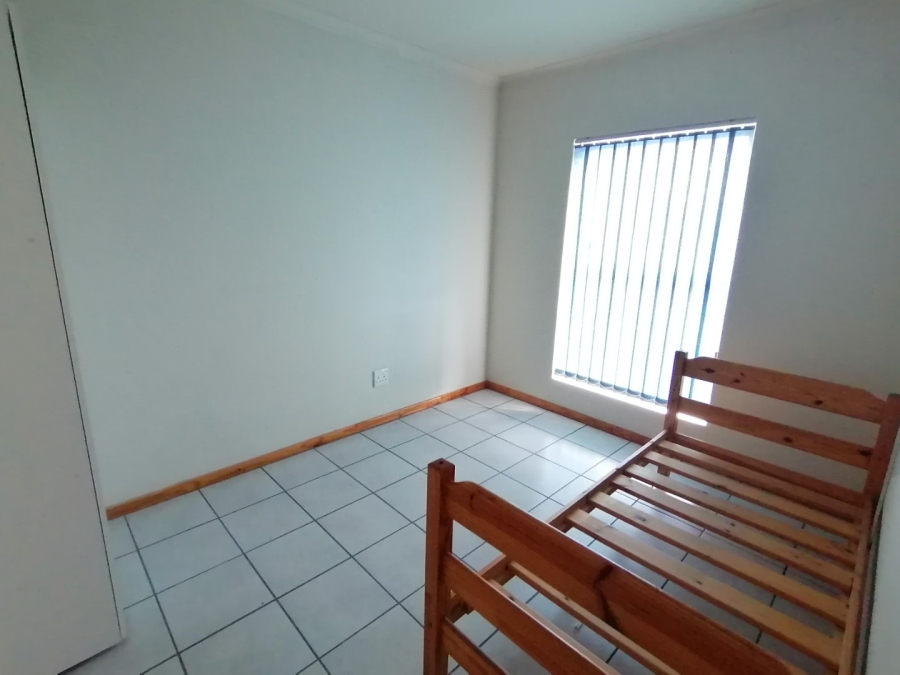 To Let 3 Bedroom Property for Rent in Country Club Western Cape